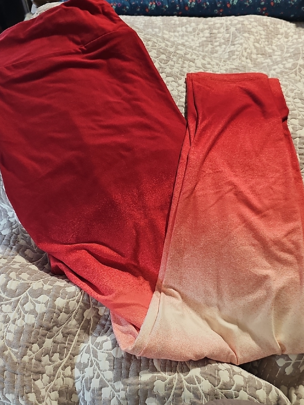 LuLaRoe Red to Blush Ombre Leggings